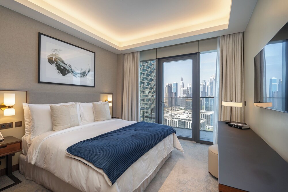 Address Residences Dubai Opera - Burj Khalifa City Views 2 & 3-Bedroom Apartment 1 minute walk to Burj Khalifa, Dubai Mall, Dubai Fountain by Heaven Crest