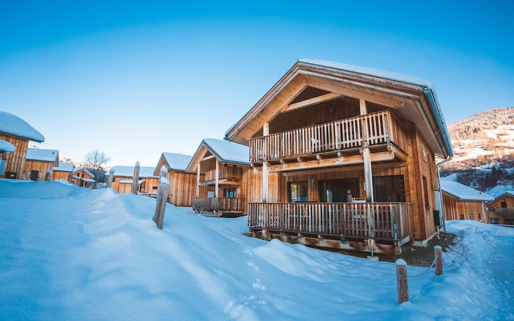 Appealing Chalet in the ski Area