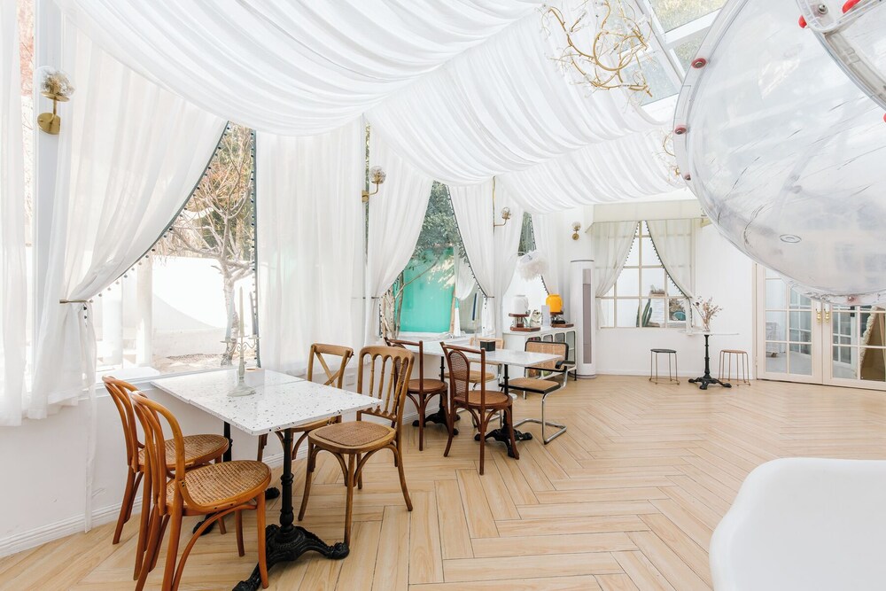 Shanghai Ruochu Designer Guesthouse-Near Shanghai Pudong Airport & Disneyland