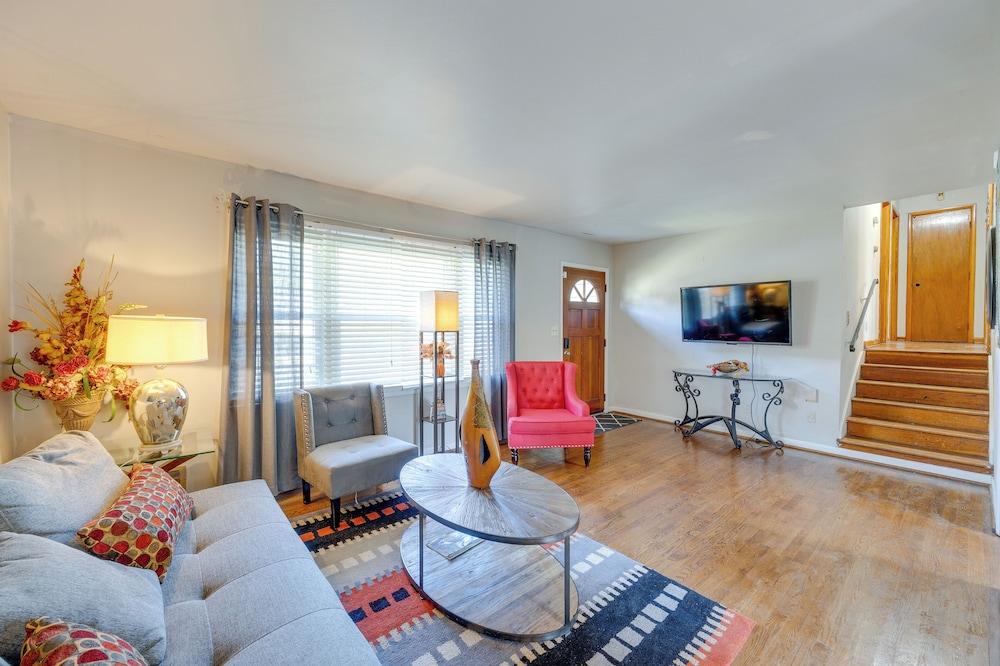 5 Mi to Trussville: Birmingham Home w/ Balcony