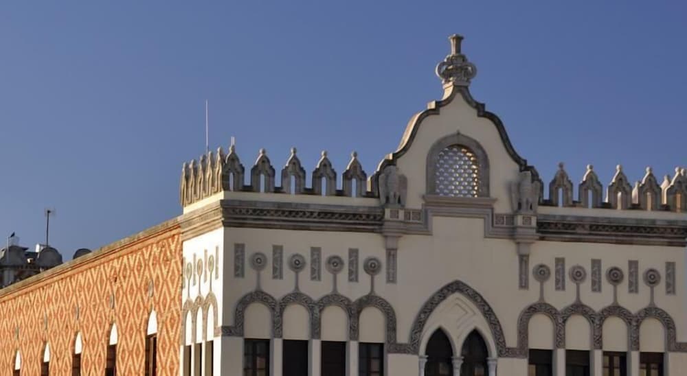 Royal Apart Hotel