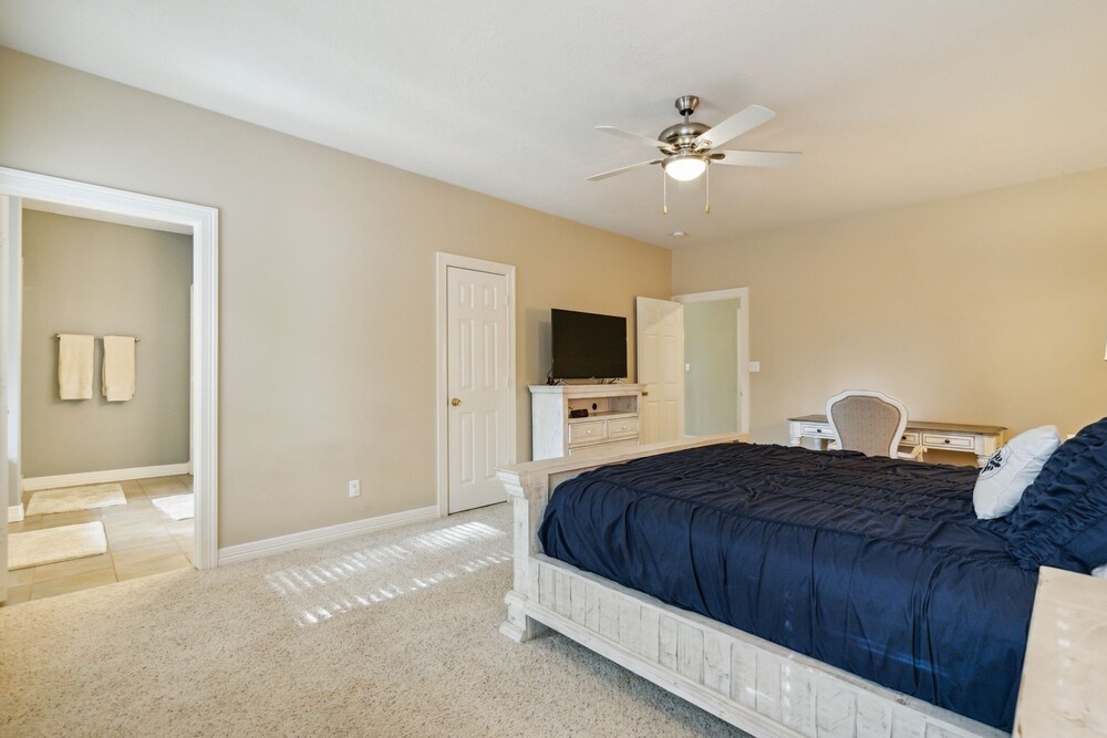 Wooded Lake Retreat 3 Bedroom Home