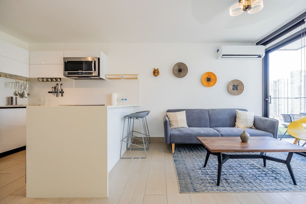 w Wonderful 1BR in San Francisco With Balcony
