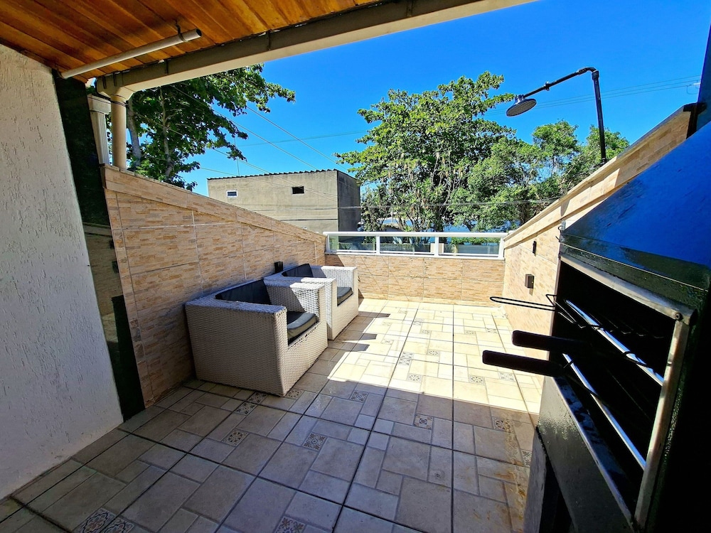 Apartment With Barbecue Area in Portinho Cfn0847