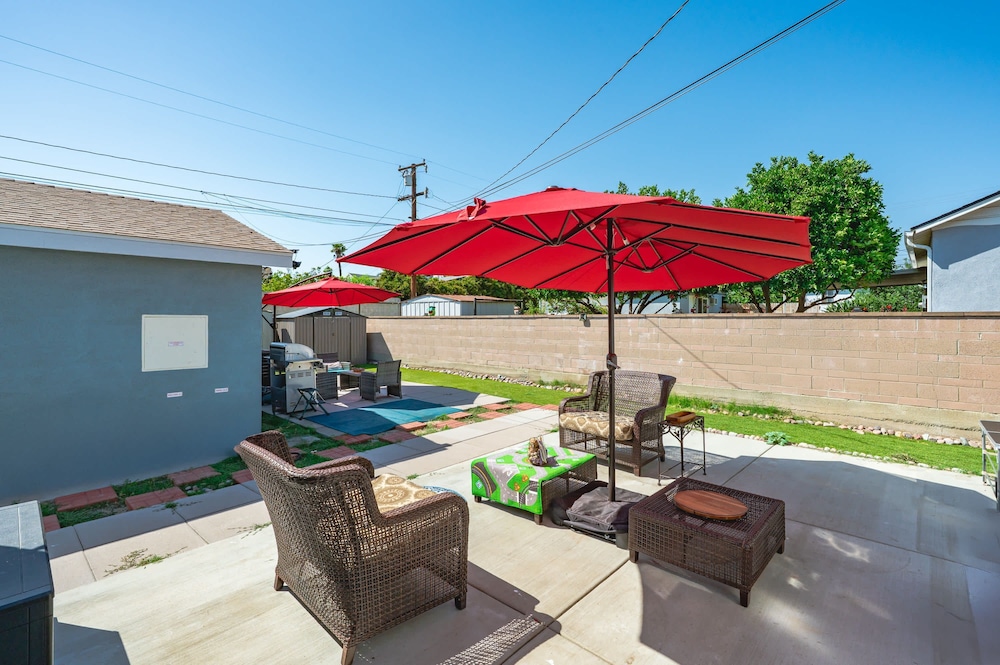 Whimsical Family Stay 10 Min Walk to PV Hospital