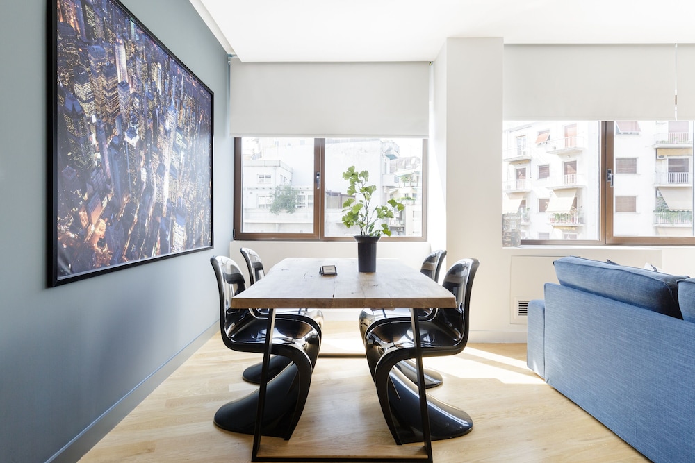 UPSTREET Spacious 2BD Apt Acropolis Museum