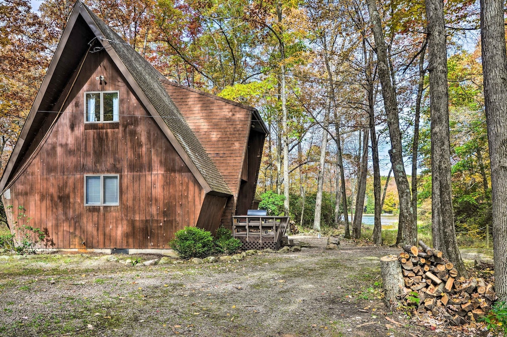 Farmington A-frame w/ Lake Access & Fire Pit! view 4