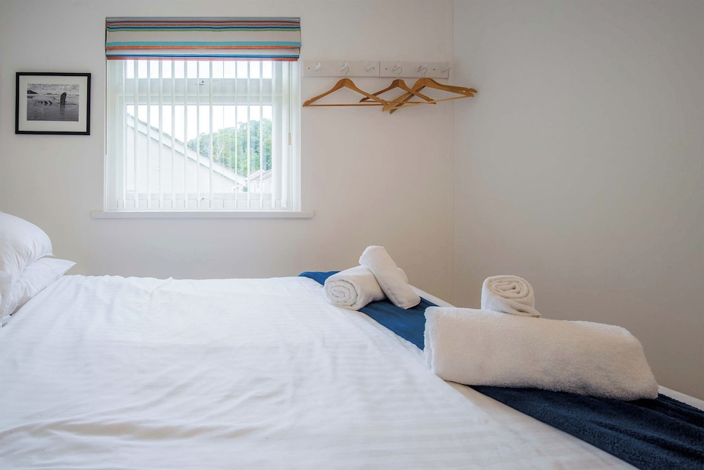 Bayview 61 - 2 Bedroom - Bayview Oxwich