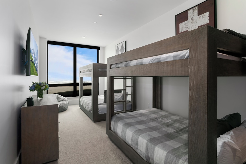 Argent at Deer Valley Resort - Three Bedroom Deluxe #103 3 Condo