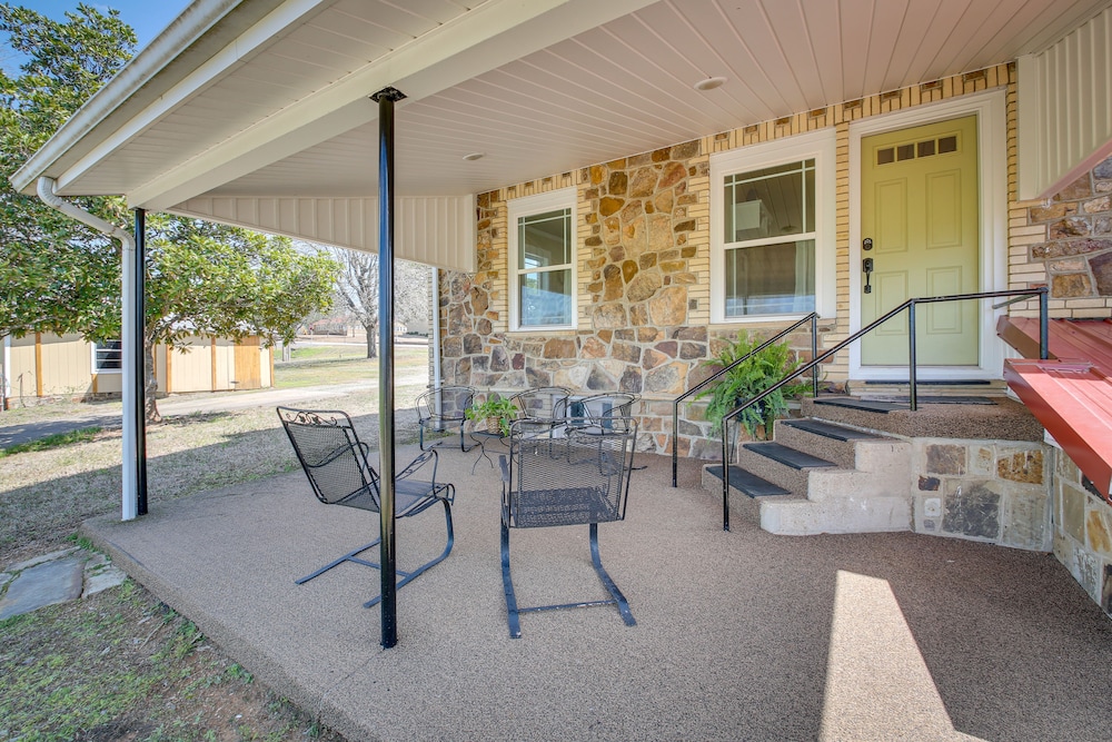 'marie's Place' - Walk to Subiaco Abbey! - Property Image 10