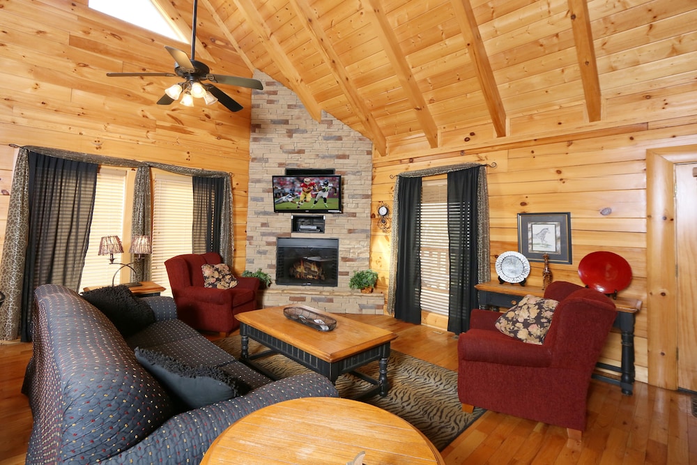 Wild Adventures - One Bedroom Cabin