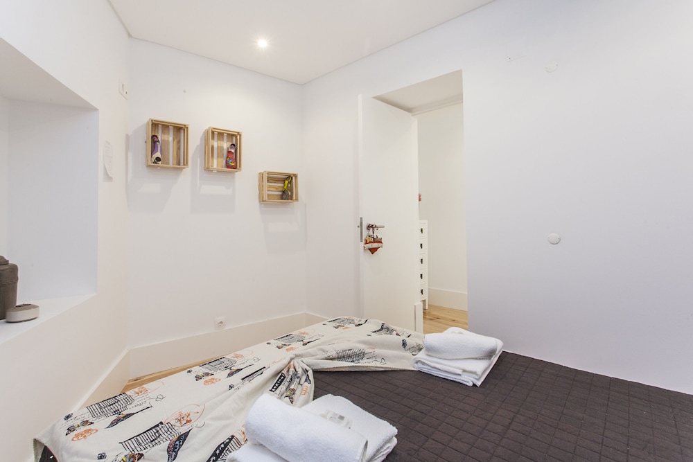 LxWay Apartments Condessa R/C view 5
