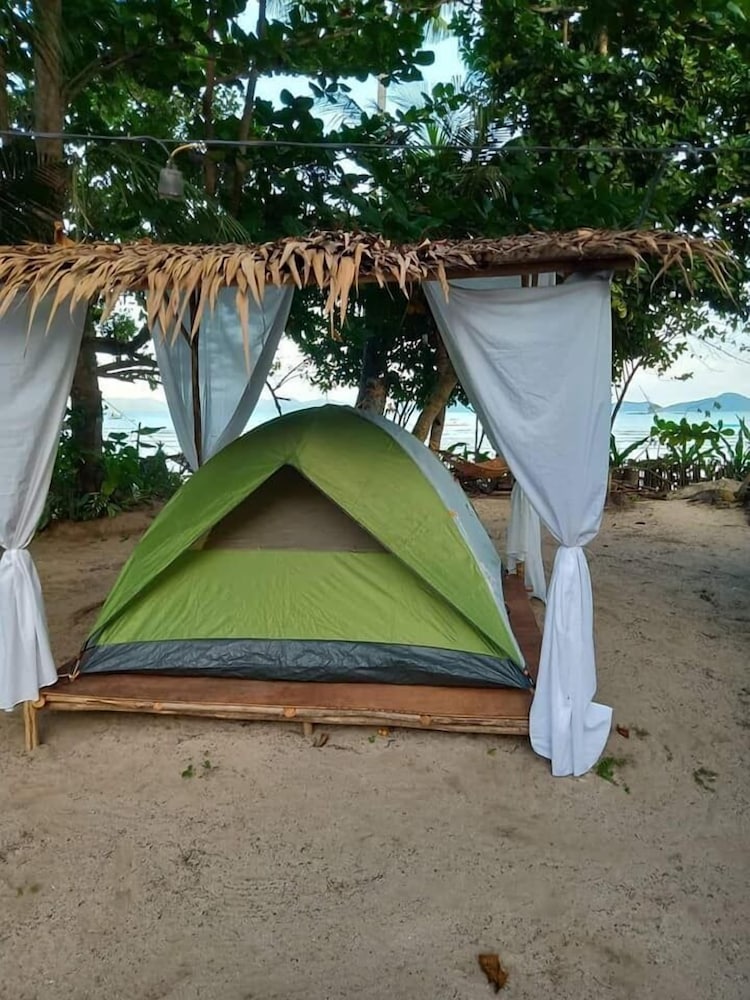 Balay Cuyonon Eco Lodge