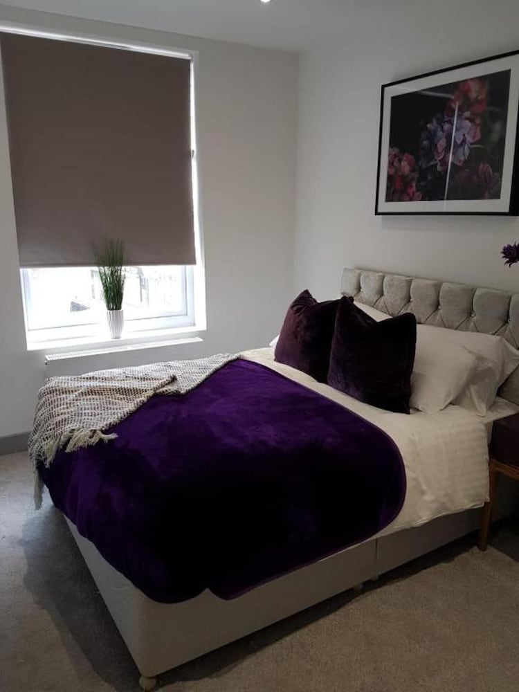 Lovely 2-bed Apartment in Stanford-le-hope view 2