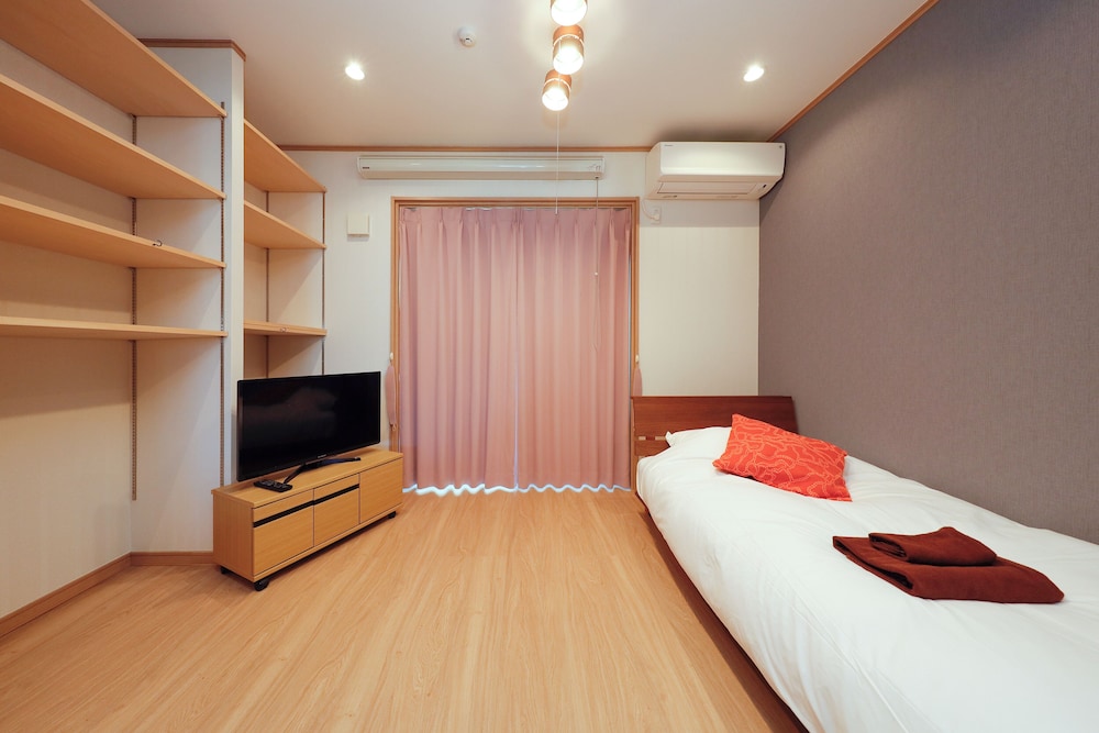 Domire Setagaya by Tranova