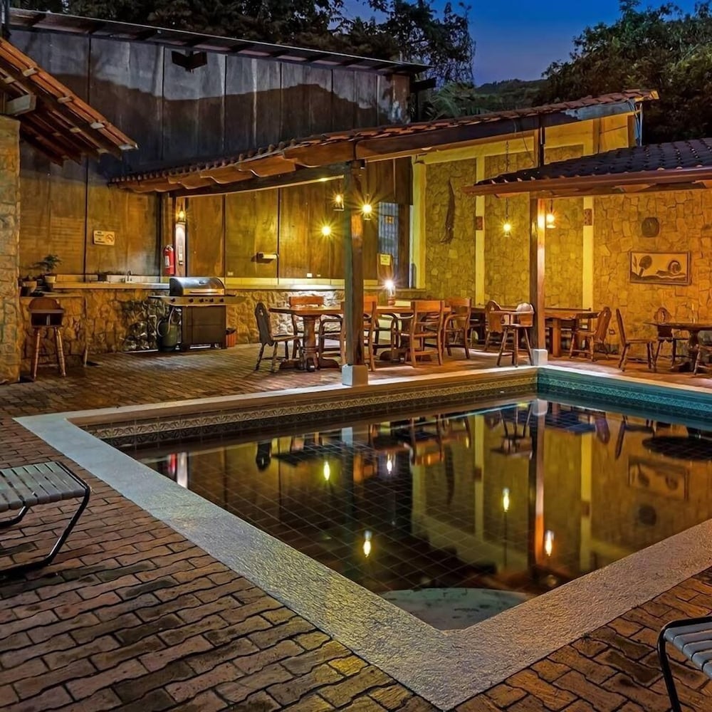 San Jose - Costa Rica Vacations - Costa Verde Inn - Property Image 1