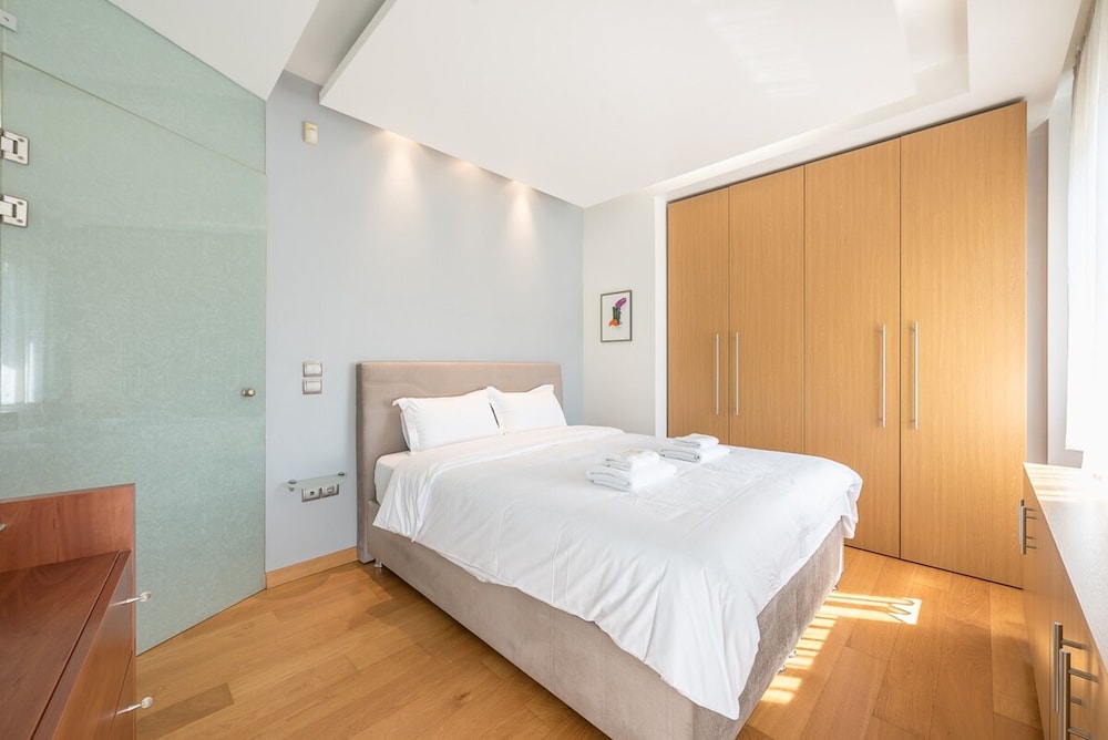 Agios Ioannis Metro Station - Comfy Apartment