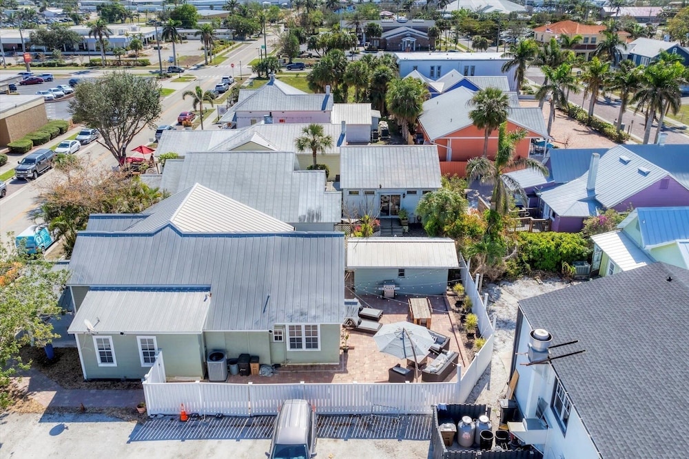 Downtown Historic Punta Gorda Loft W Incredible Outdoor Space 1 Bedroom Apts