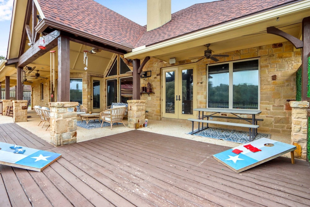 The Haven Texas-sized Getaway for 12!