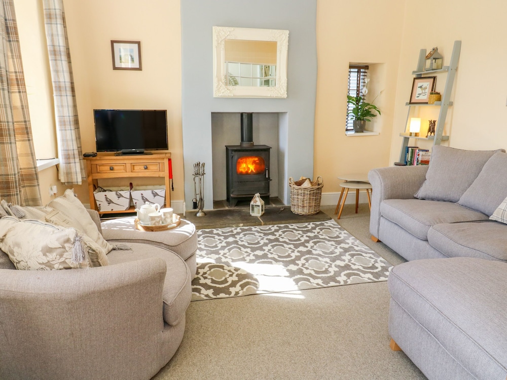Glebe Cottage view 4