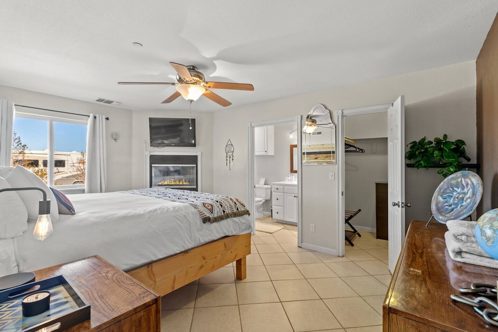 The Ranger Station - Fun Filled Outdoor Oasis view 2