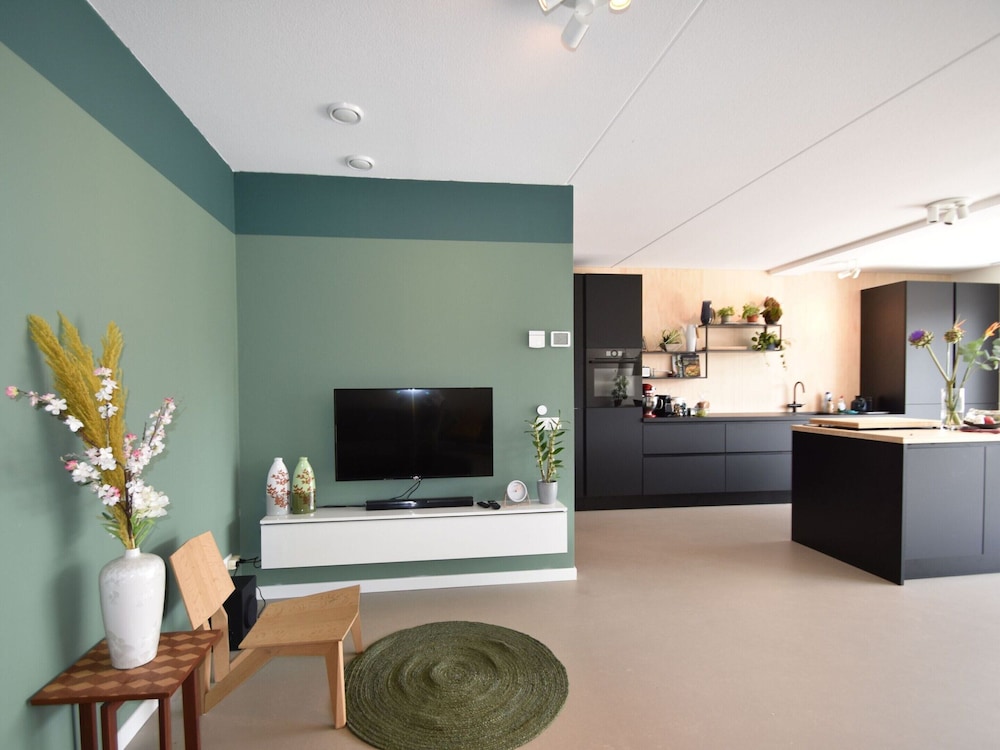 Spacious Holiday Home in Alkmaar With Garden view 3