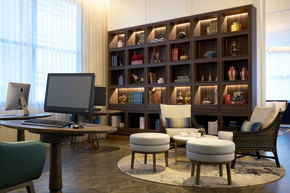 Hyatt Place Bangkok Sukhumvit 24 53