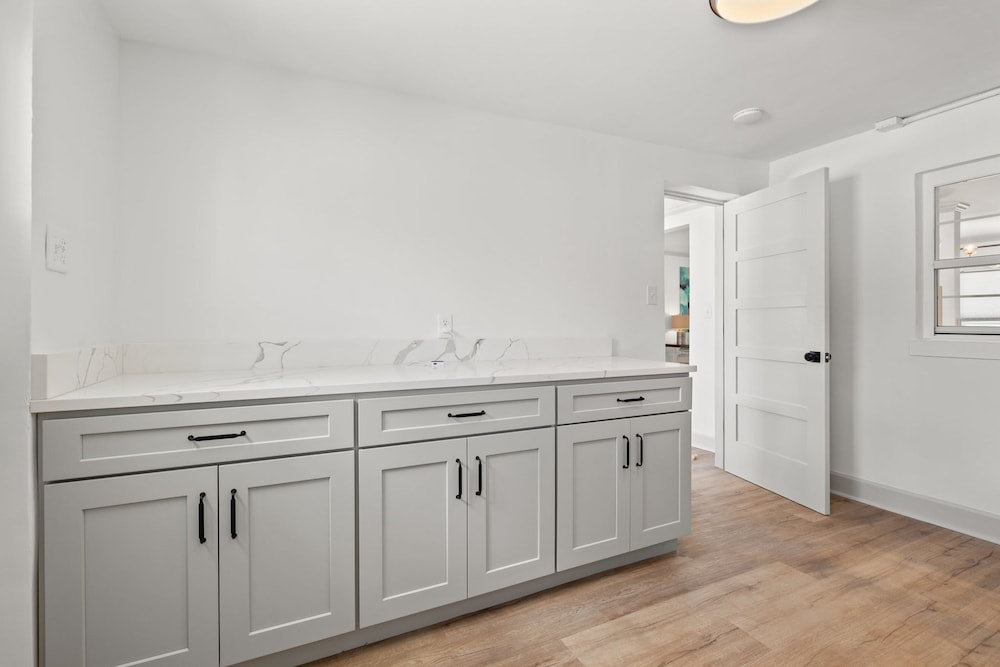 Stylish Villa Near Treasure Island Beaches