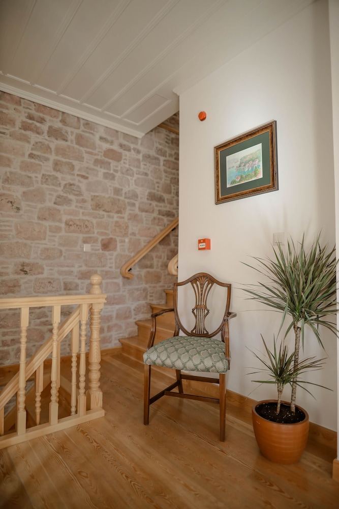 Ali Baris Pansiyon Cunda - Image 5