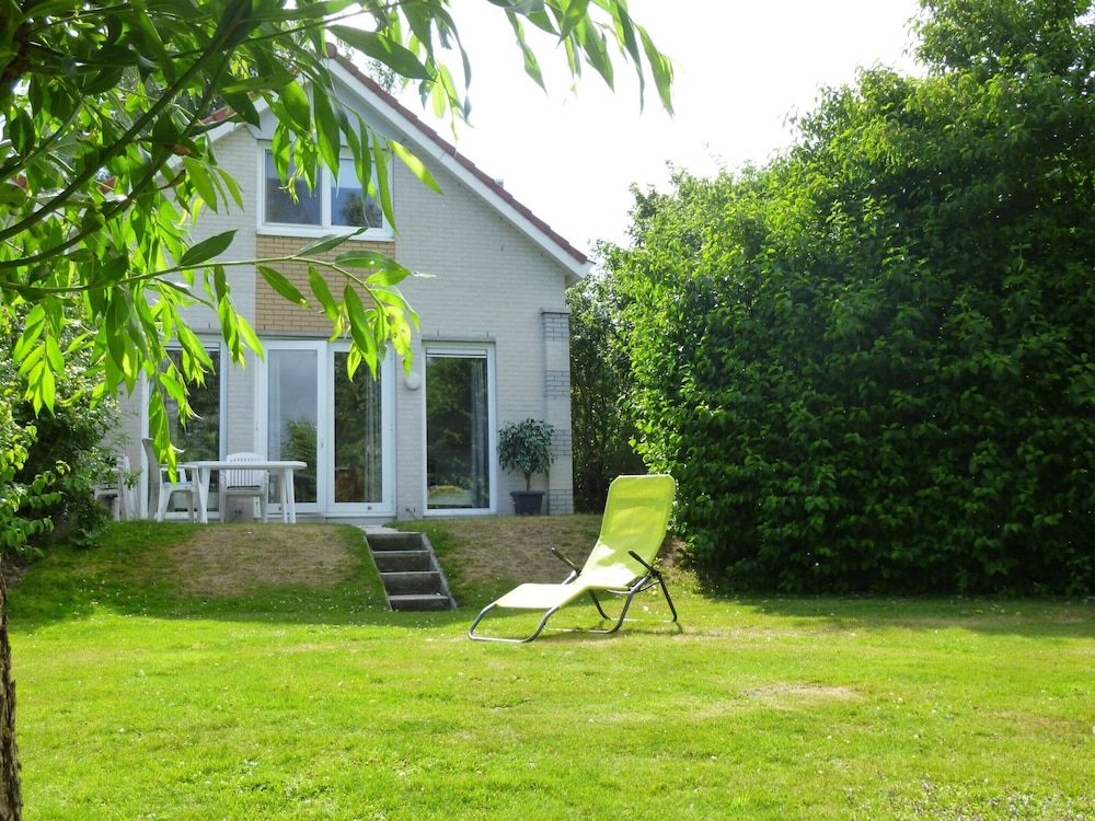 Nice Holiday Home on the Water in Friesland