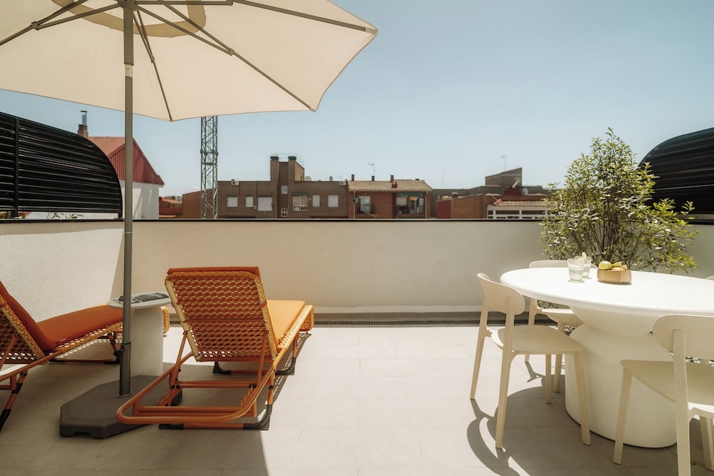 Via Monte Apartments