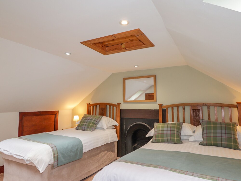 Balloan House