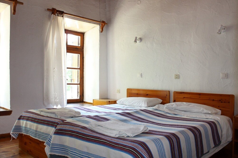 Sotos Pension