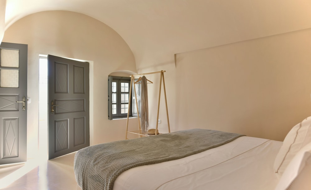 OIA Unique Homes by K&K
