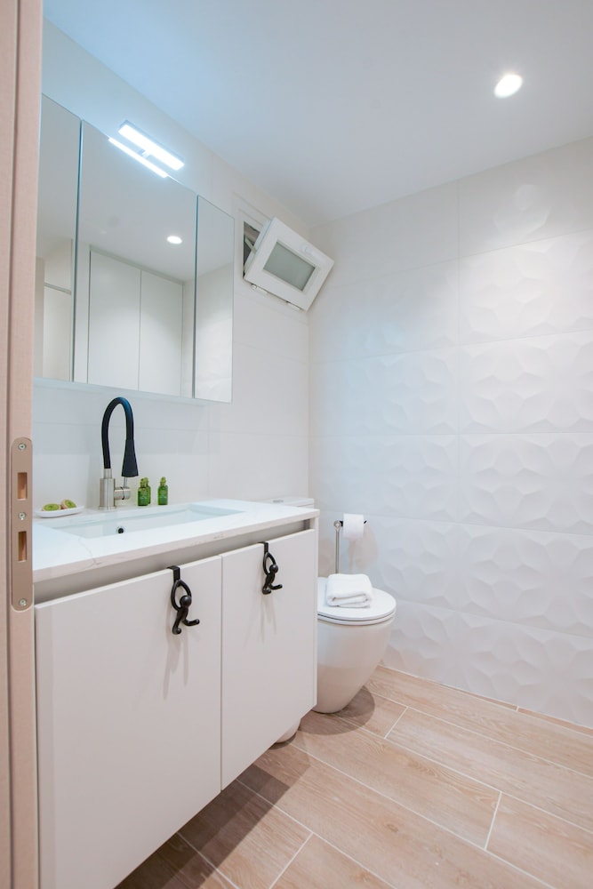 ElegantLuxurySuite