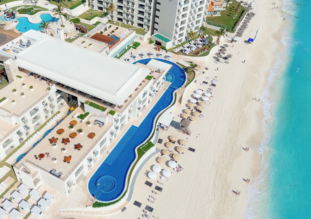 Hotel Emporio Cancun Optional All Inclusive - Image 1