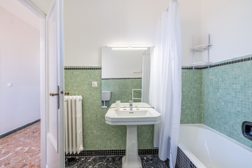 Sea View Central Apartment by Wonderful Italy
