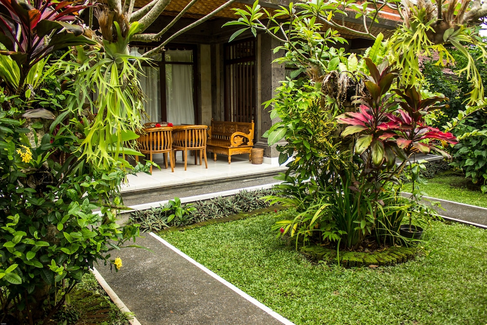 Bisma Jaya Bungalow