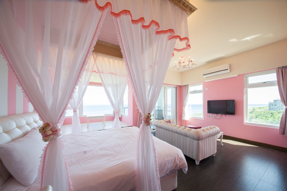 White Spray B&B