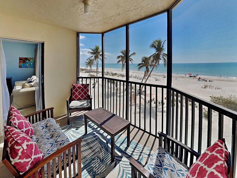 Riviera Club 204 by Distinctive Beach Rentals