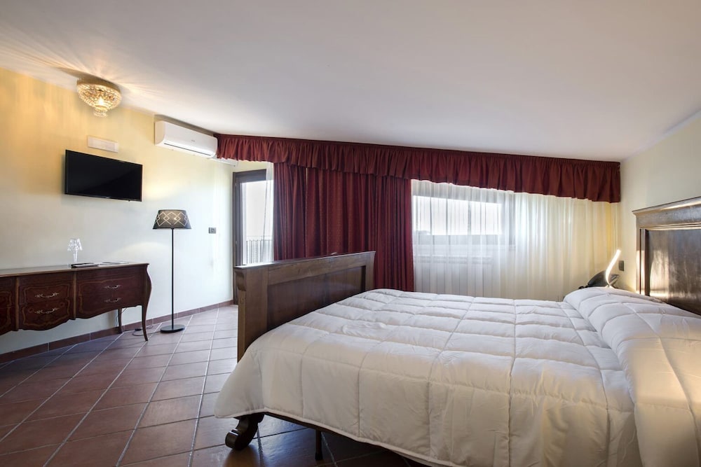 The Life Hotel
