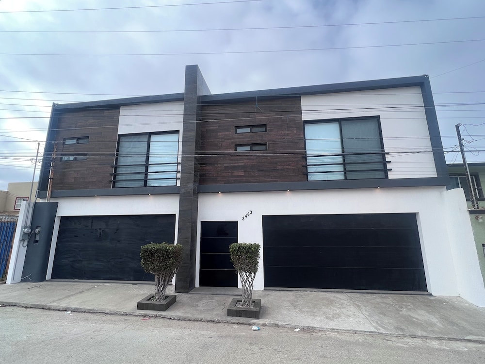 Hotel Baja relax home 8 minutes beach walking - Image 1