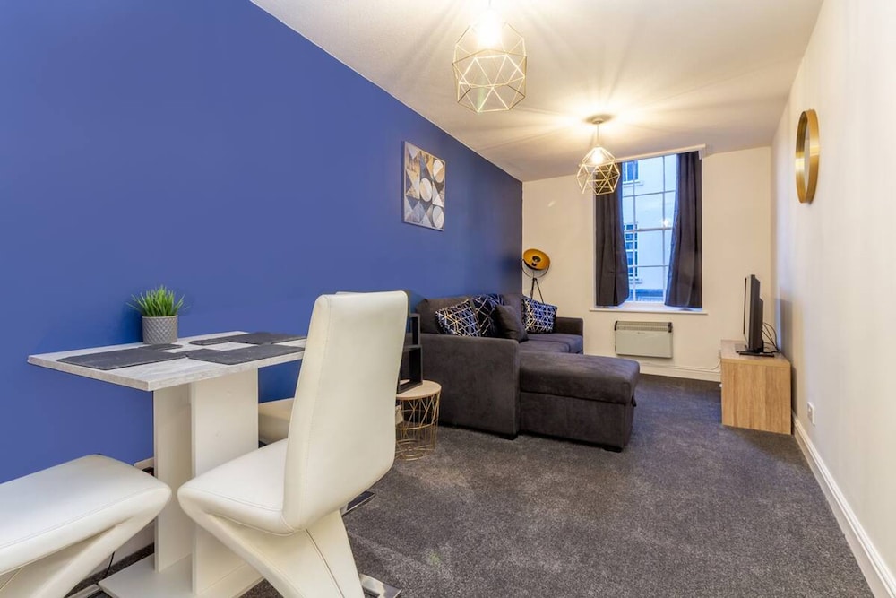Host Stay New Street Suite