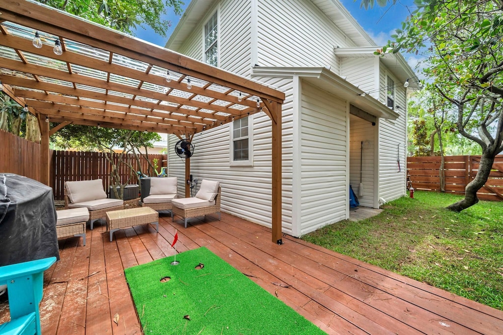 Milo's Beach Cottage