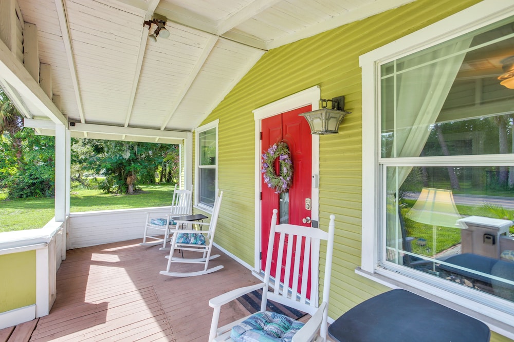 < 1 Mi to Downtown Fort Myers: Tranquil Retreat