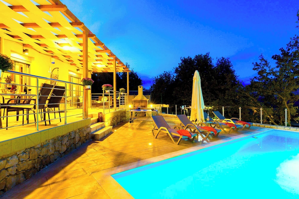 Villa Trules