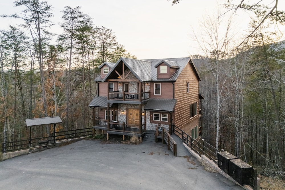 Elk Pass by Avantstay Luxurious Mountain Estate view 3