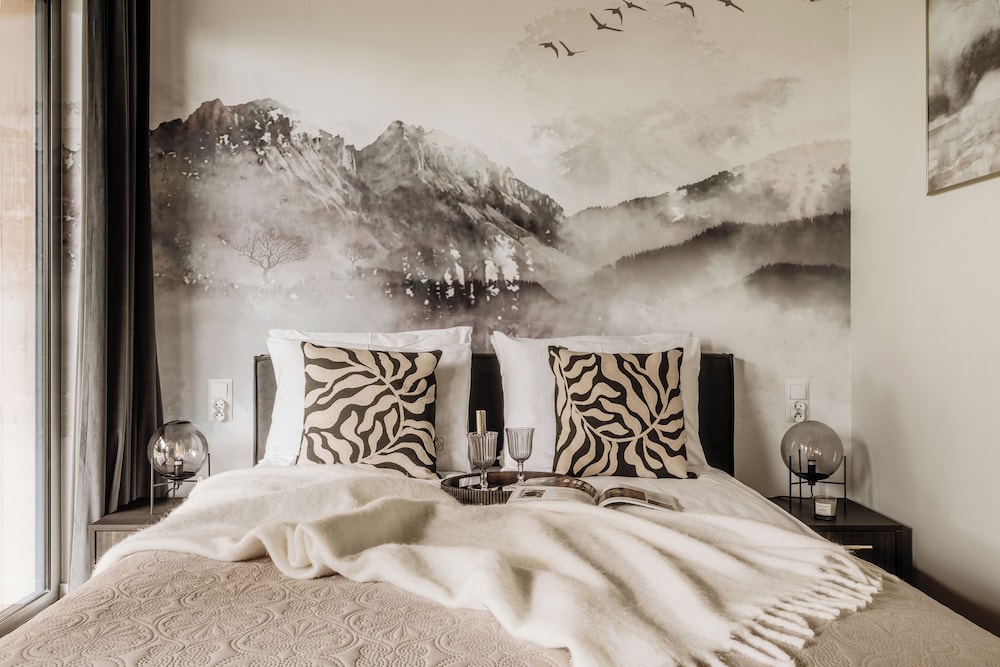 Landscape Cyrhla LoftAffair Collection