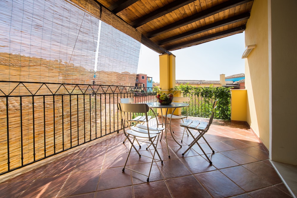 Borgo degli Ulivi Residence