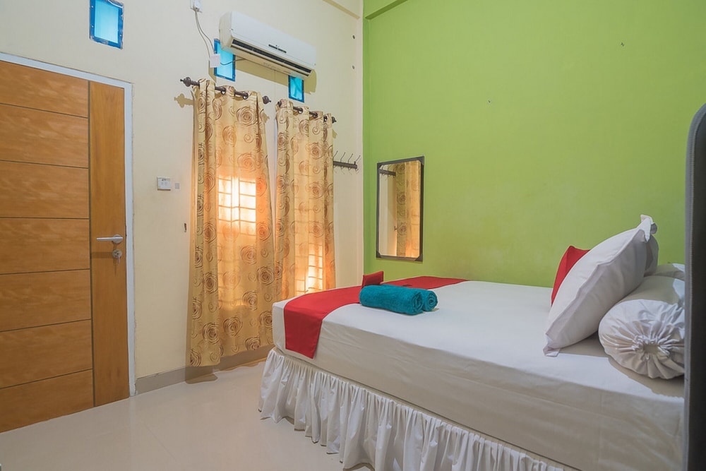 RedDoorz near Living Plaza Balikpapan 2 view 2